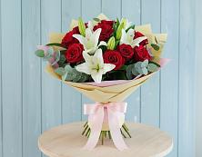 Букет цветов из:  Лилии и Розы в Норильске