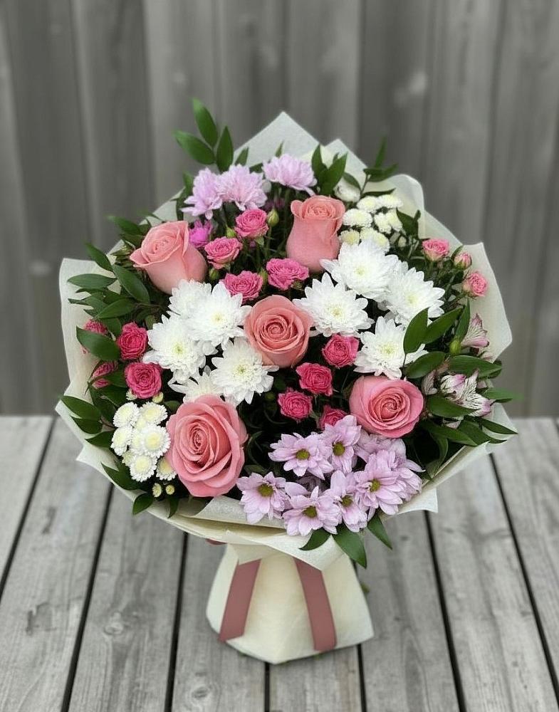 Букет цветов из: Альстромерии, Гвоздики, Розы и Хризантемы в Норильске