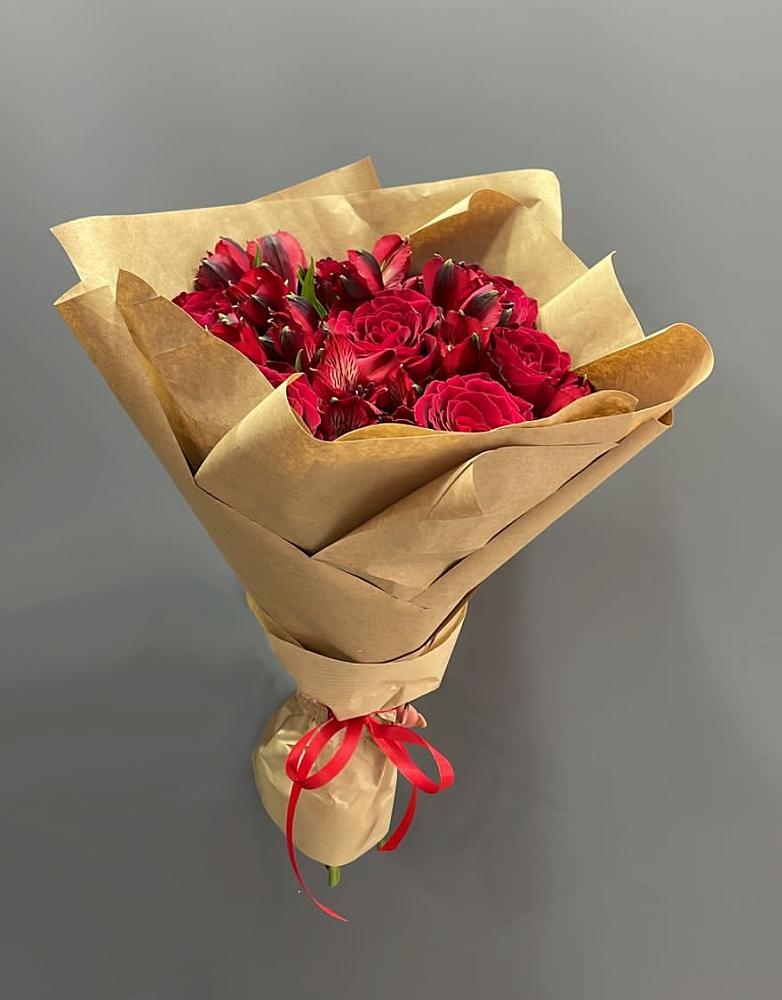 Букет цветов из: Альстромерии и Розы в Норильске