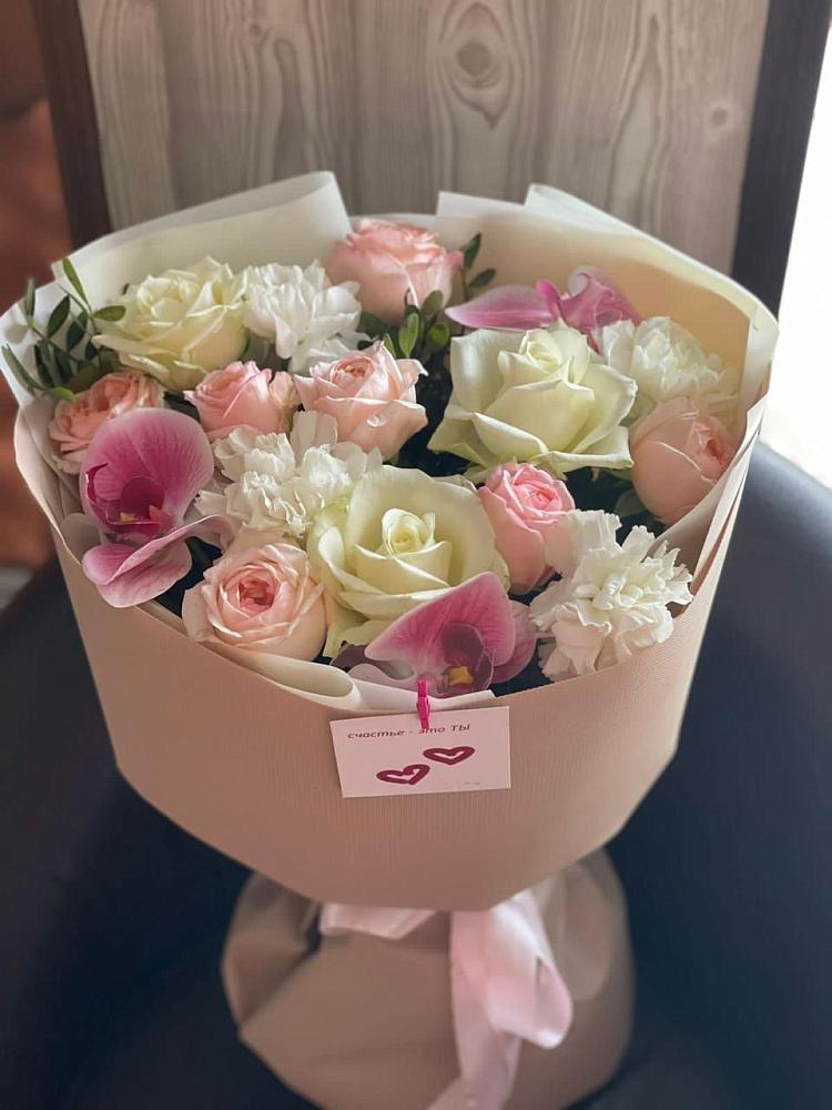 Букет цветов из: Орхидеи, Розы и Гвоздики в Норильске