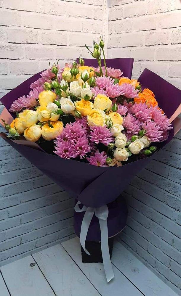 Букет цветов из: Хризантемы и Розы в Норильске