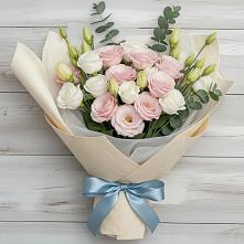 Букет цветов из:  Лизиантусы в Норильске