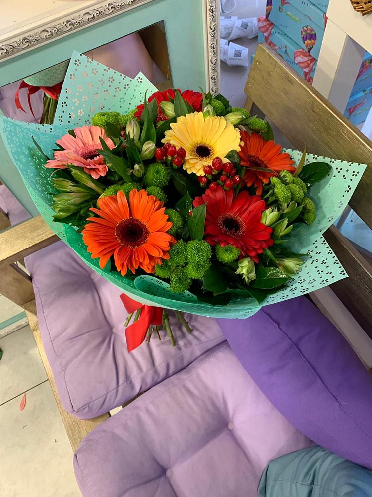 Букет цветов из: Герберы, Хризантемы и Альстромерии в Норильске