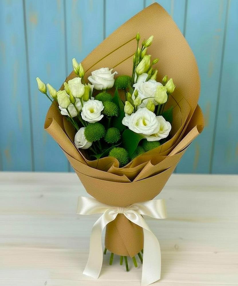 Букет цветов из: Хризантемы и Лизиантусы в Норильске