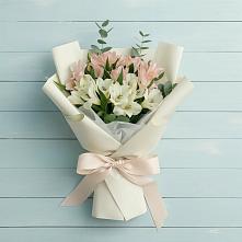 Букет цветов из:  Альстромерии в Норильске