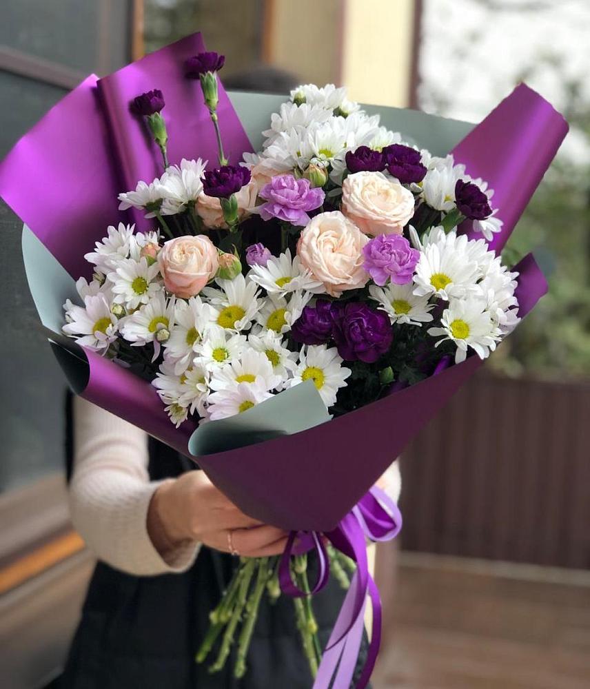 Букет цветов из: Хризантемы, Гвоздики и Розы в Норильске