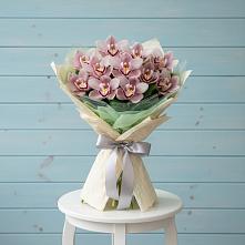 Букет цветов из:  Орхидеи и Розы #REPLACE_PRED# Норильске