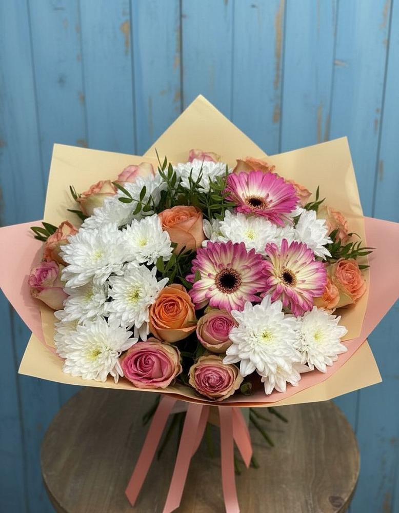 Букет цветов из: Розы, Герберы и Хризантемы в Норильске