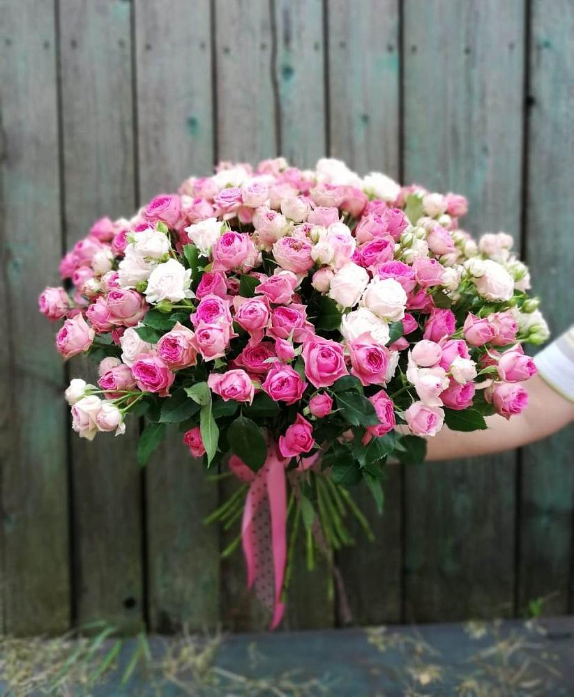 Букет Розовые кустовые розы Натали и Лав Лидия в Норильске