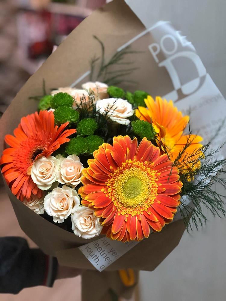Букет цветов из: Герберы, Хризантемы и Розы в Норильске